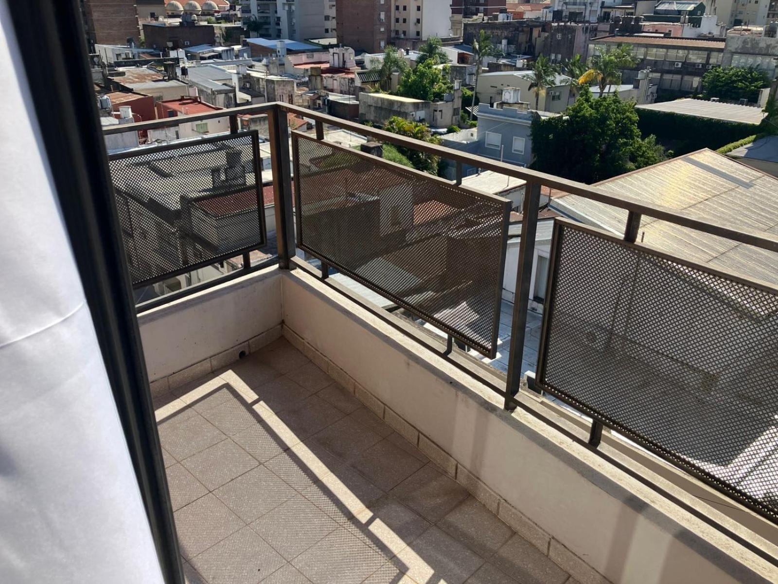 Dpto Tranquilo Pleno Centro-sur Con Cochera Apartment